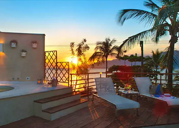 Abayomi Hotel